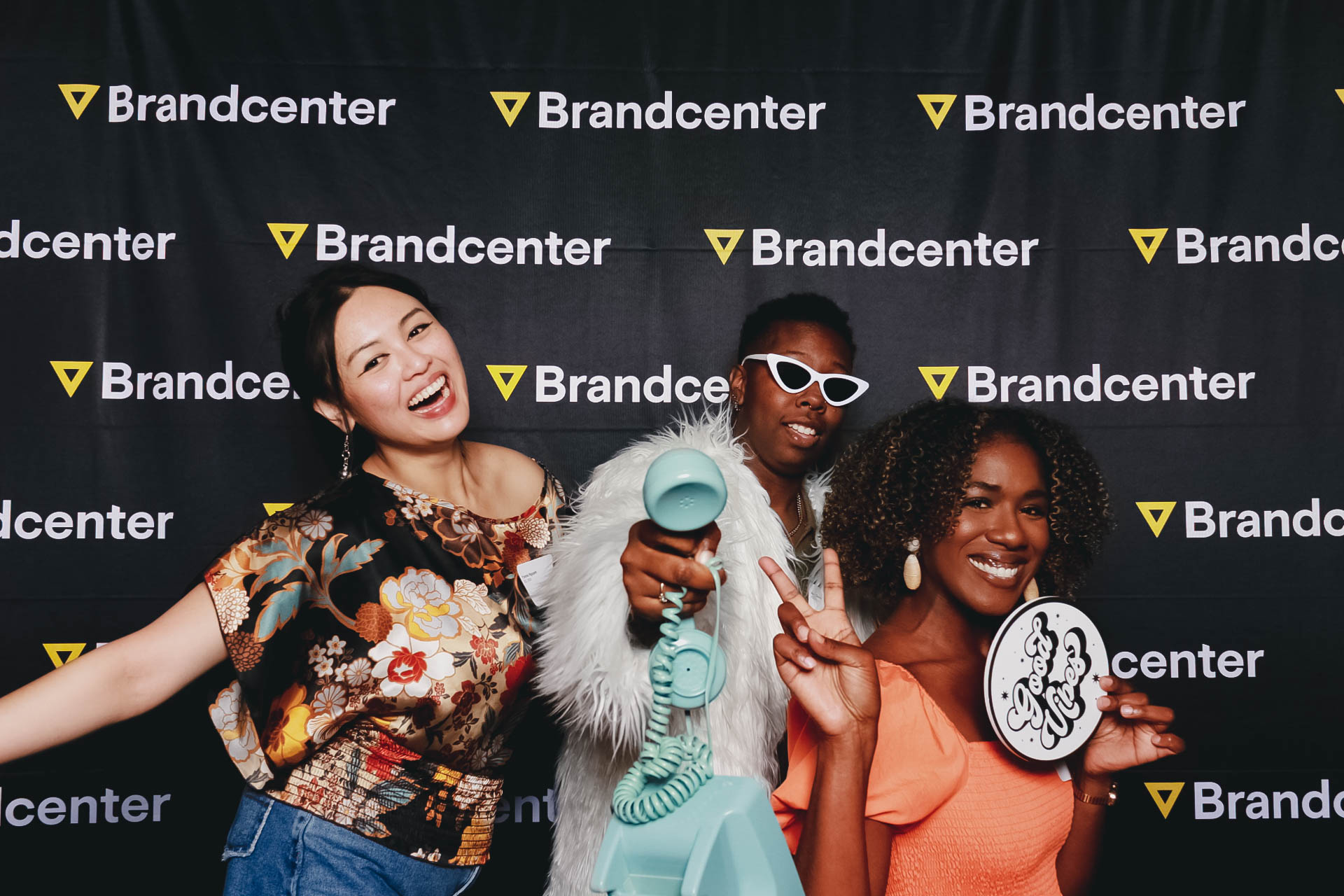 photo booth with brandcenter steap and repeat